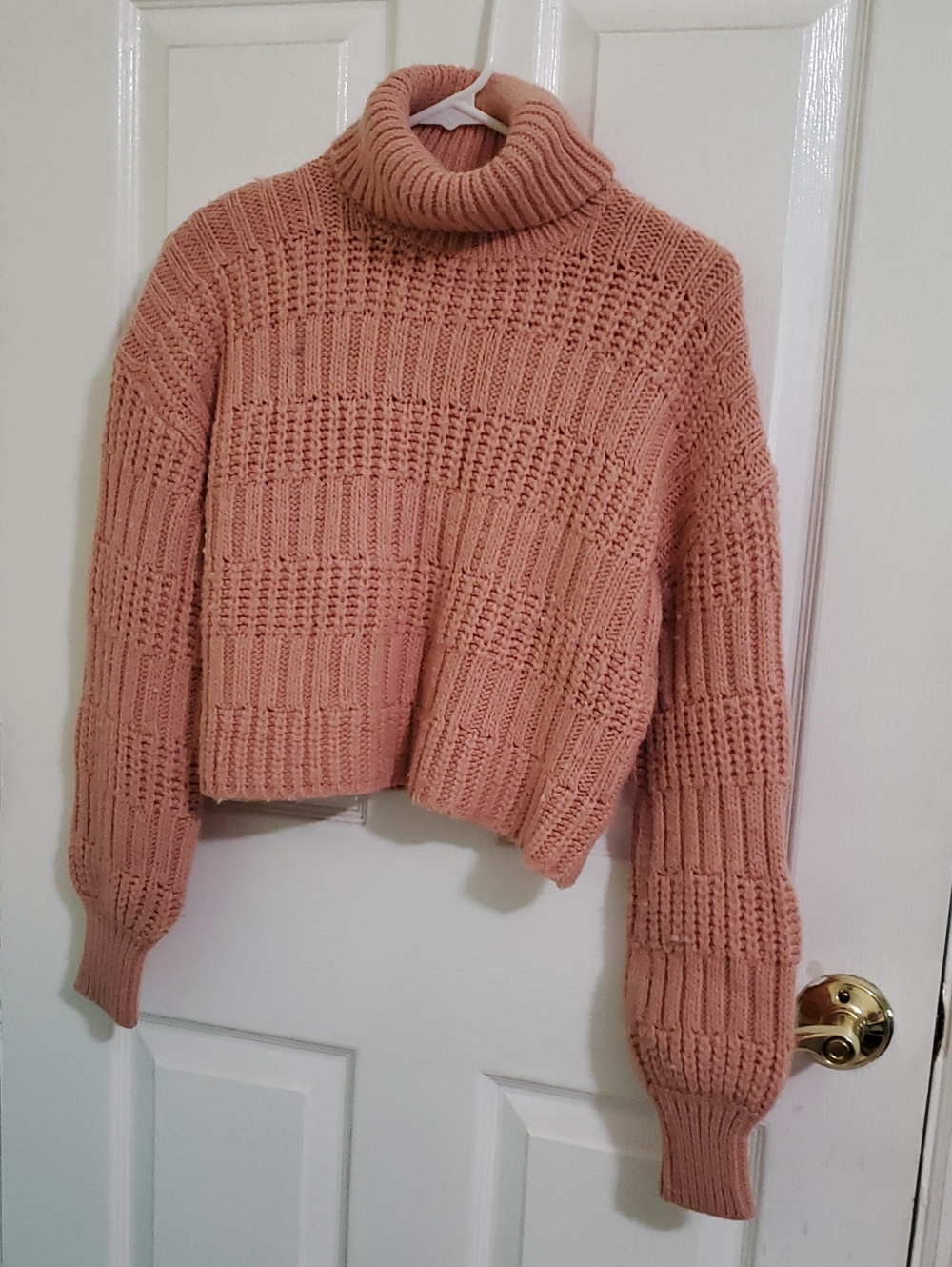 Aeropostale Light Salmon Turtleneck Balloon Sleeve Cropped Knit Sweater M